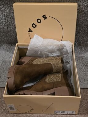 🆕SODA Zordy Womens Sweater Knit Chelsea Boots in Walnut New in Box!